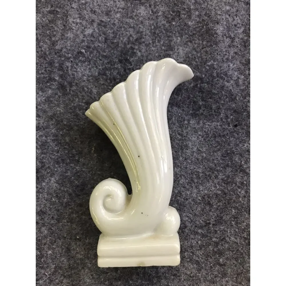 Vintage Cornucopia Trumpet Vase Small 4